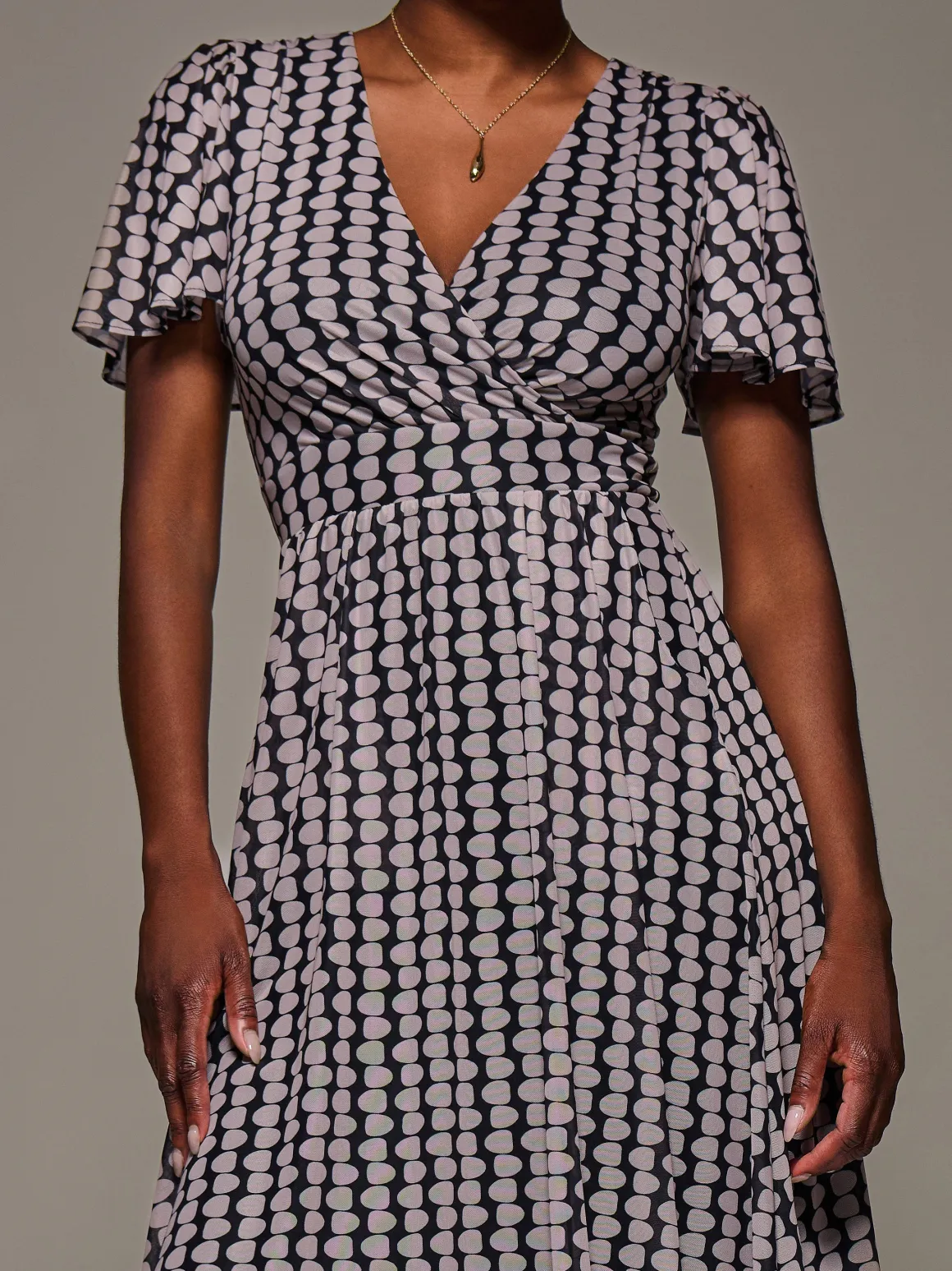 3/4 Sleeve Geo Shift Midi Dress, Black Geo